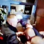 Związkowcy chcieli zamurować wejście do biura Mateusza Morawieckiego w Katowicach. Doszło do przepychanek z policją