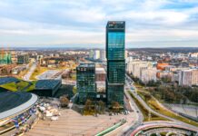 Strażacy z Katowic uczczą rocznicę zamachu na World Trade Center wspinaczką po .KTW