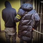 Poszukiwany mężczyzna zwabił nastolatkę do pustostanu. Tam ją zgwałcił i okradł