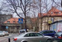 „Widok blokady na ulicy w Katowicach jest rzadkością” – mówi nam mieszkaniec Śródmieścia. Jak walczyć z nielegalnym parkowaniem?