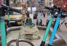 Radny nie chce hulajnóg elektrycznych przy Żabie na ul. Stawowej. „Jest charakterystycznym punktem przy ulicy, a nawet atrakcją turystyczną”