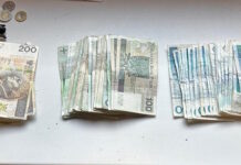 23-latek w centrum Katowic wypłacał z bankomatów pieniądze. Oszukiwał ludzi metodą na BLIK