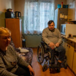 Gehenna mieszkańca Katowic trwa. 9 lat jest uwięziony w mieszkaniu przez kilka schodów