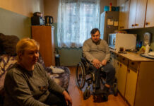 Gehenna mieszkańca Katowic trwa. 9 lat jest uwięziony w mieszkaniu przez kilka schodów