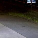 Po kradzieży na stacji paliw w Katowicach, policja szuka mężczyzny