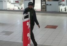 W Katowicach szukają sprawcy kradzieży elektrycznych szczoteczek i konsoli do gier