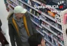 Okradali drogerie w Katowicach. Szukają sprawców kradzieży rozbójniczej. Nie wszystko im się udało