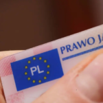 21-latek zwrócił na siebie uwagę strażników miejskiej w Katowicach. Później sprawą zajęli się policjanci