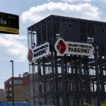 Ludzie ciągle nie chcą korzystać z automatycznego parkingu na ul. Tylnej Mariackiej, pomimo obniżenia cen