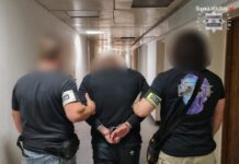 Katowicka policja zatrzymała podejrzanych o kradzież samochodu. To była prawie „włoska robota”