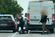 61-letni Francuz ukradł samochód firmy kurierskiej z paczkami. Udało się go zatrzymać