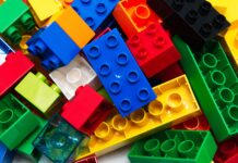 Gratka dla fanów LEGO w Katowicach rozsypane klocki LEGO