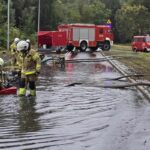 Zalane drogi w Katowicach i innych miastach regionu. Służby walczą z opadami deszczu. Sytuacja jest dynamiczna
