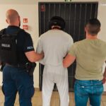 Interweniowali kontrterroryści z Katowic. 33-latek zabarykadował się z kobietą i trójką dzieci. Wcześniej straszył ludzi siekierą i maczetą Kontrterroryści z Katowic zatrzymali 33-latka / fot. Policja