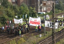 PKP PLK rozważa korki prawne i dochodzenie roszczeń wobec blokujących tory w Katowicach. Były duże opóźnienia