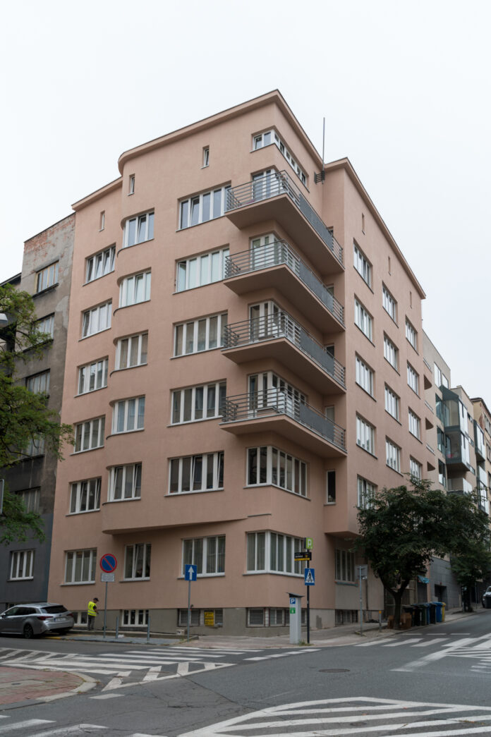 Widać już elewację przy Skłodowskiej-Curie_fot. KAW