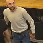 Na ul. Mariackiej wybił szybę w lokalu i groził mężczyźnie śmiercią. Szuka go teraz policja