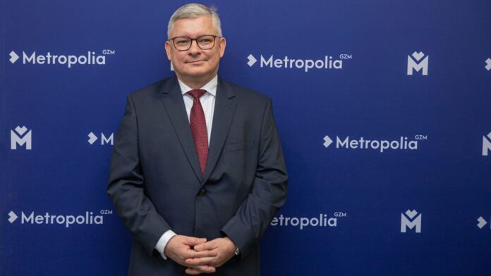 2024-11-20-Igor-Smietanski-nowy-wiceprzewodniczacy-Zarzadu-GZM-sesja-GZM-2-16x9-1-1200x675