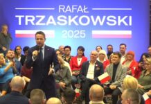 Radni PiS pytają, czy miasto zapłaciło za wizytę Rafała Trzaskowskiego w MDK Zawodzie
