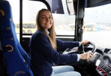 PKM Katowice chce więcej kobiet za sterami autobusów. „Każda kobieta może sobie z tym poradzić”