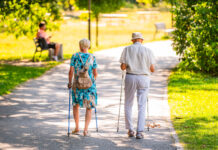 Katowice stawiają na aktywność seniorów – darmowe zajęcia sportowe i kursy obsługi nowych technologii