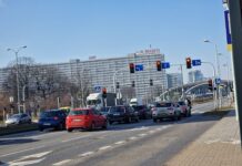 Czasowe utrudnienia w ruchu drogowym potrwają do południa