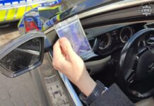 Mandat za mandatem w Katowicach. Znacznie mniej pouczeń