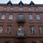 Zabytkowa kamienica przy Teatralnej 9 przejdzie renowację. Odkryte polichromie zostaną odnowione