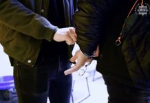 W Katowicach zatrzymano awanturującego się mężczyznę. Miał przy sobie dwa noże