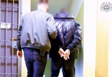 Lekarz podejrzany o korupcję i fałszowanie dokumentów. Śledztwo prowadzą policjanci z Katowic