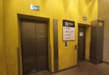 Winda na dworcu budzi niepokój pasażerów. „Trzęsie się jakby miała zaraz spaść” Winda na dworcu Katowicach