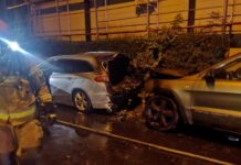 Pożar samochodów w Katowicach. Dwa auta spłonęły w środku nocy