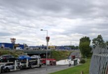 Kilkudziesięciominutowa burza znów sparaliżowała ważną trasę