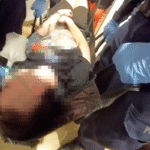 Sekundy decydowały o życiu. Policjanci uratowali młodego mężczyznę