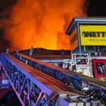 Netto spłonęło w kilkadziesiąt minut. Ponad 50 strażaków w akcji