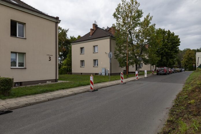 ul. Warzywna (2) Dwa budynki przy ulicy