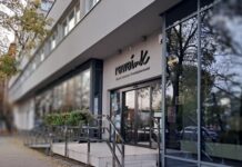 To już ostatnie dni na zgłoszenia do konkursu Katowizje – Firma społecznie odpowiedzialna! Budynek rawa ink ze schodami