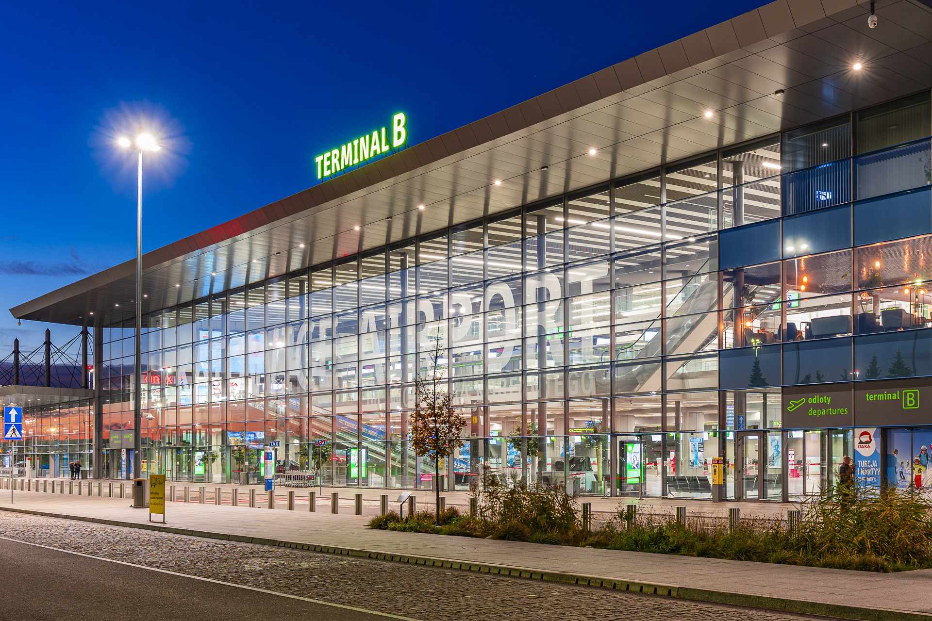 Katowice biją rekordy: nowe kierunki Wizz Aira zmienią mapę lotów na Śląsku