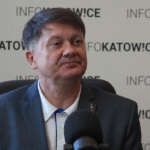 Cezary Dobrowolski: w Polsce bardzo dużo się zmieniło, jeżeli chodzi o dostępność Męzczyzna siedzący na krześle