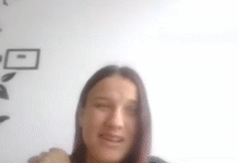 Wiktoria Wostal: robię to co lubię robić i przy tym odpoczywam Kobieta na tle białej ściany