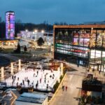 Magiczny grudzień w Libero. Lodowisko, koncert i świąteczne atrakcje dla rodzin Lodowisko i galeria Libero z lotu ptaka