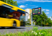 Katowice pod presją Brukseli. Strefa Czystego Transportu obowiązkowa Jadący autobus